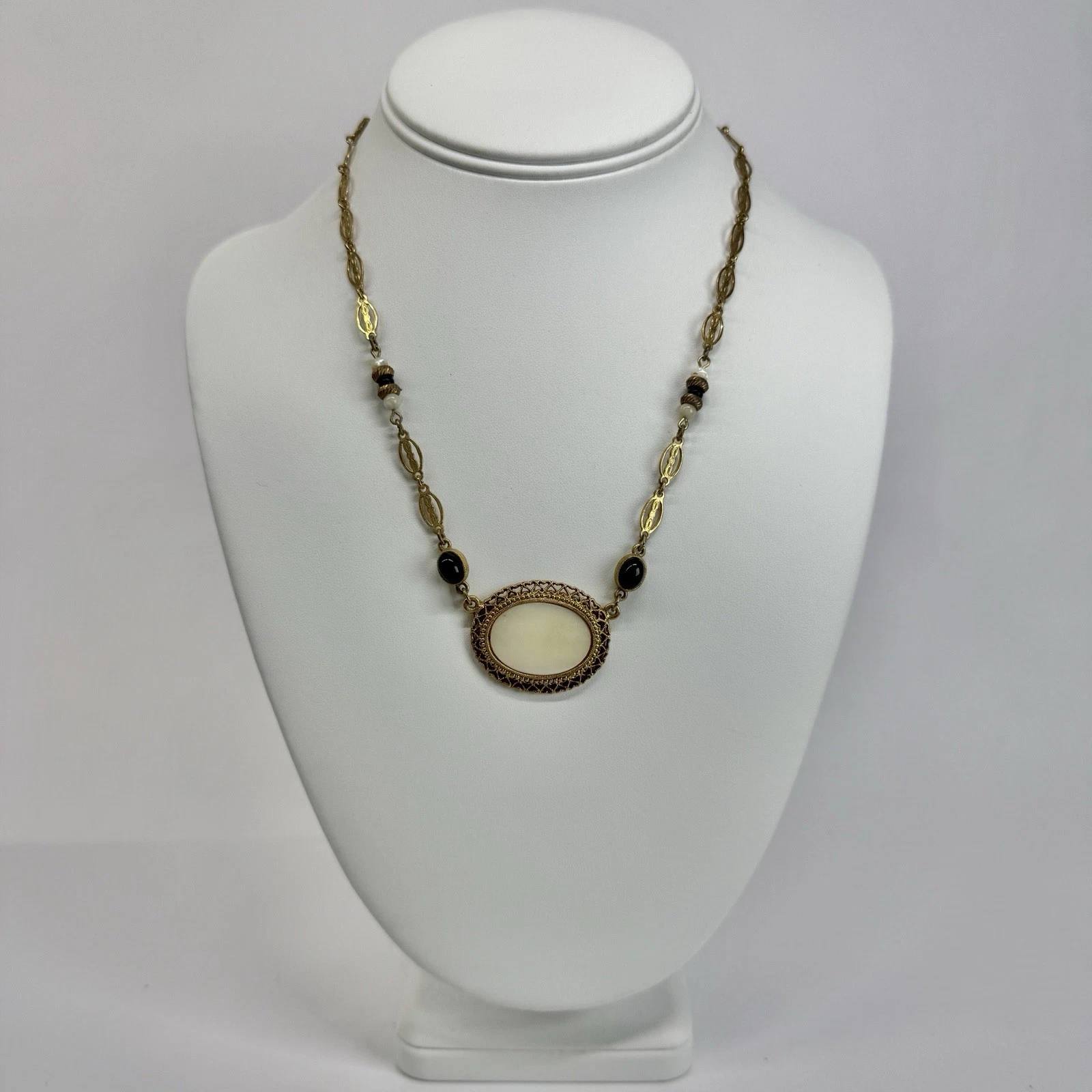 1928 Ornate Porcelain Pendant Beaded Gold Tone Vintage Necklace Jewelry N492