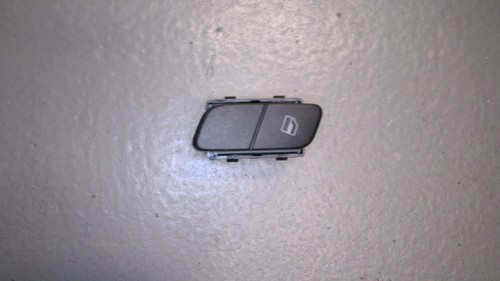 Schaltereinheit TÜR Vorne Rechts VW Polo 1.4 TDI Bj 2006 9 N 2159172