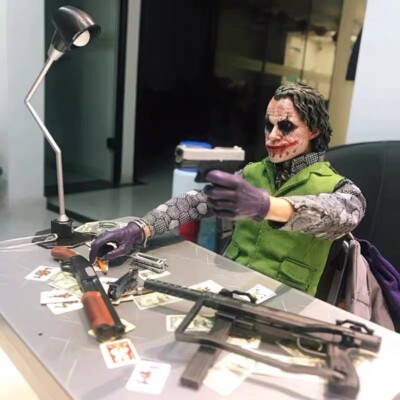 Batman Knight of Darkness Joker Heath Ledger 1/6 PVC Action Figure Is Stock NEW