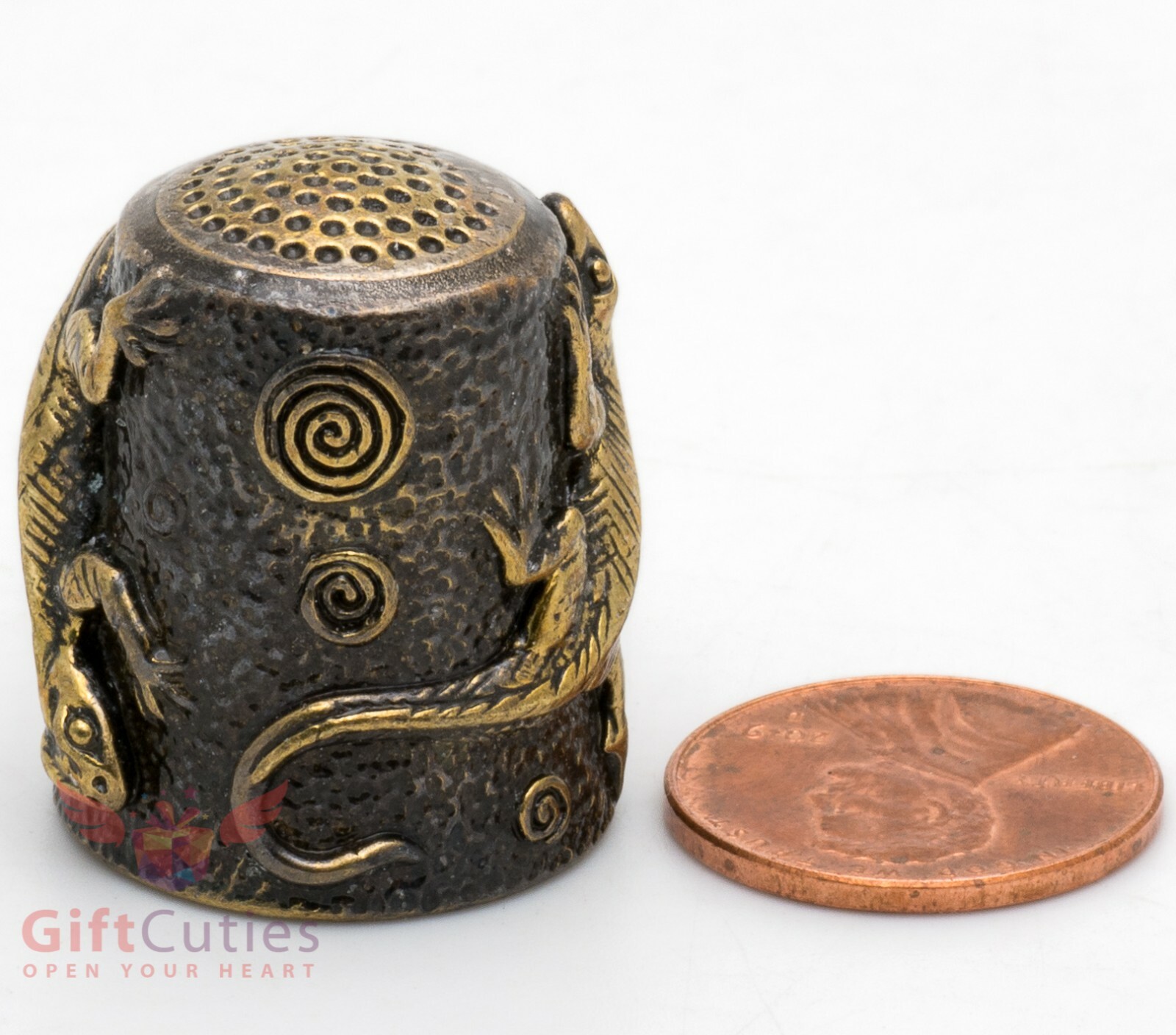 Brass Thimble souvenir with lizards playing IronWork