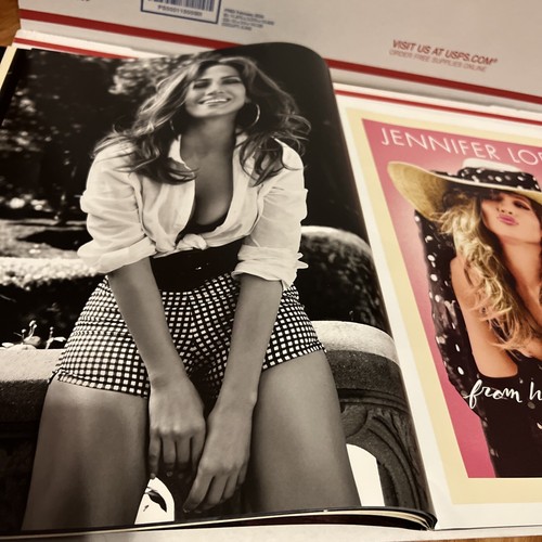 JENNIFER LOPEZ GUESS? JEANS SPRING 2018 CATALOG #311 LARGE PHOTO ALBUM SEXY BOOK - Picture 8 of 14