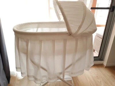 gumtree bassinet