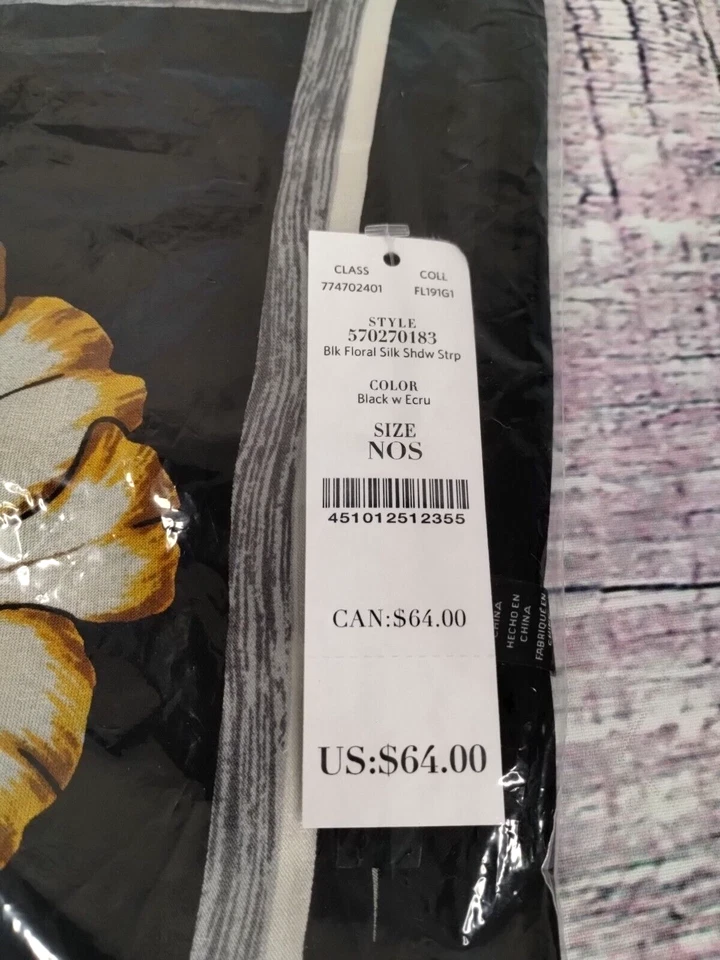 Cachecol White House Black Market preto com seda cru floral listra sombra novo com etiquetas - Imagem 4 de 4