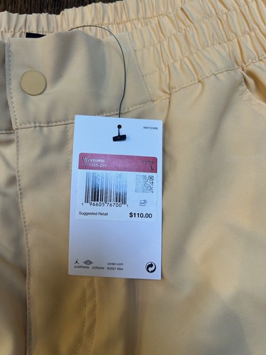 $110 Nike Jordan Chicago Pants Women's Size Large Gold Yellow DZ4436 251 Cargo - Picture 5 of 7