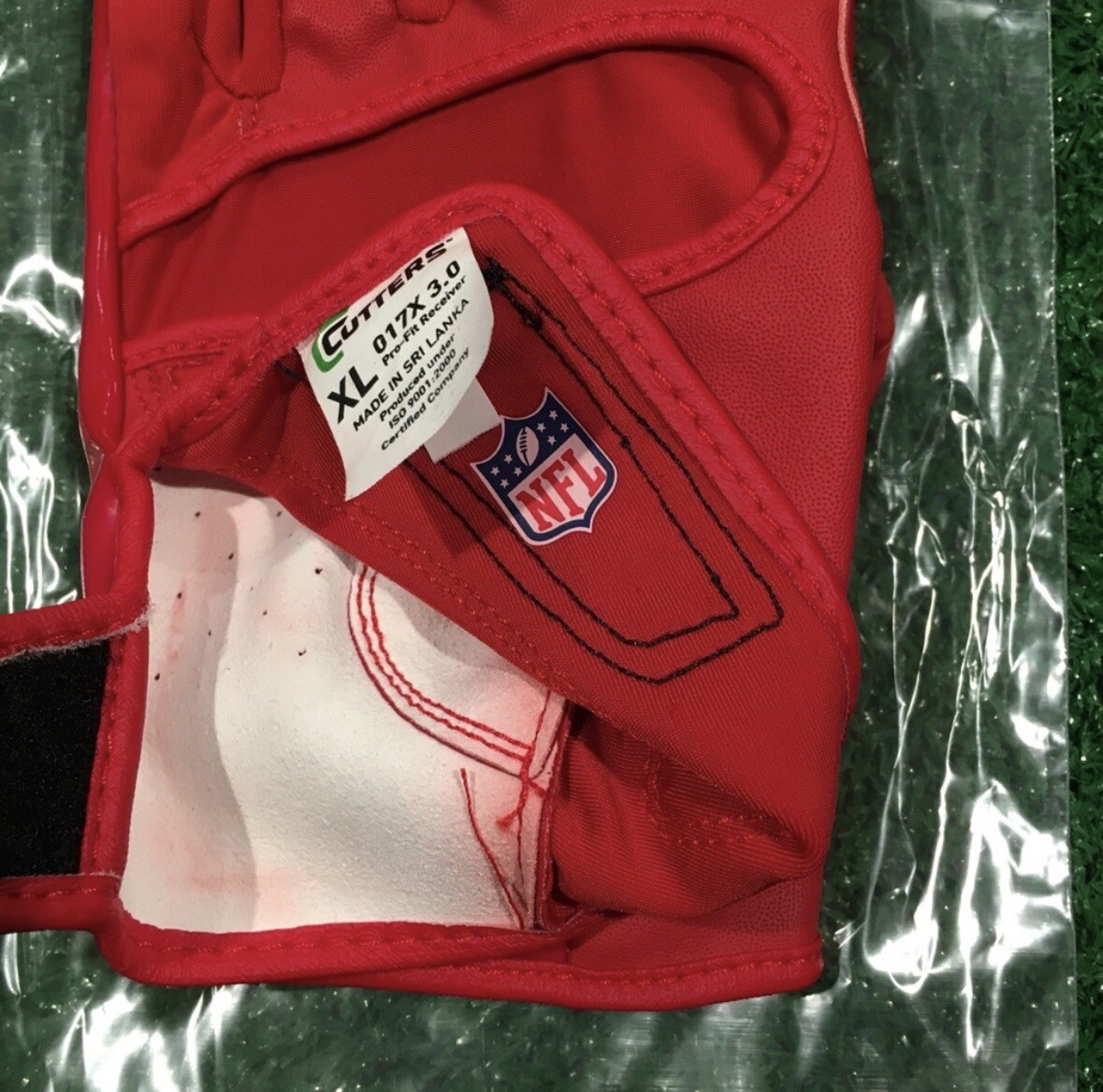 NFL CUTTERS 017X WR FOOTBALL GLOVES XL RED JULIAN EDELMAN