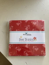 Bee Basics by Lori Holt 5" Charm Pack, 42 pcs