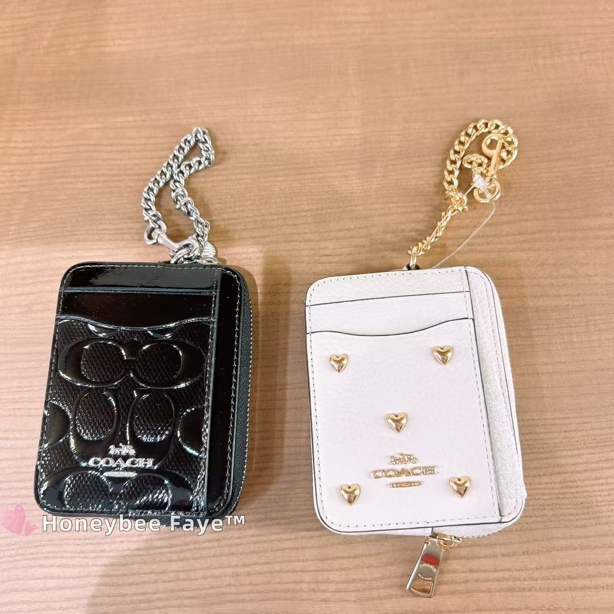NWT Coach Zip Card Case In Signature Leather With Heart Charm