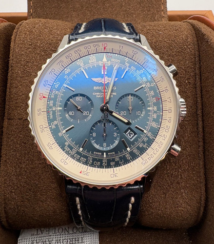 Breitling Navitimer B01. Blue Dial AB0127. 46MM. Leather Band.
