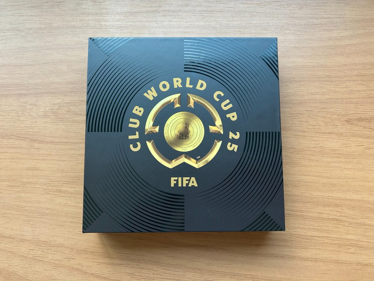 非売品】サッカーワールドカップ2025 トロフィーレプリカ 非売品