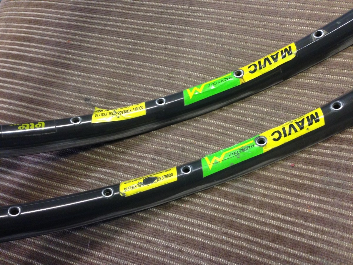 Mavic Mach2cd2 tubular rimDuraace hub
