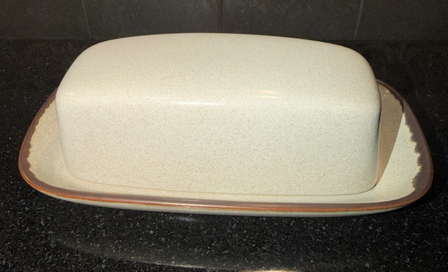 Denby Potter’s Wheel Covered butter Dish