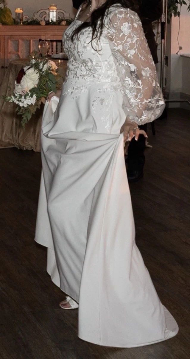 plus size lace dressing gown Amour Lace Wedding Gown main image 1