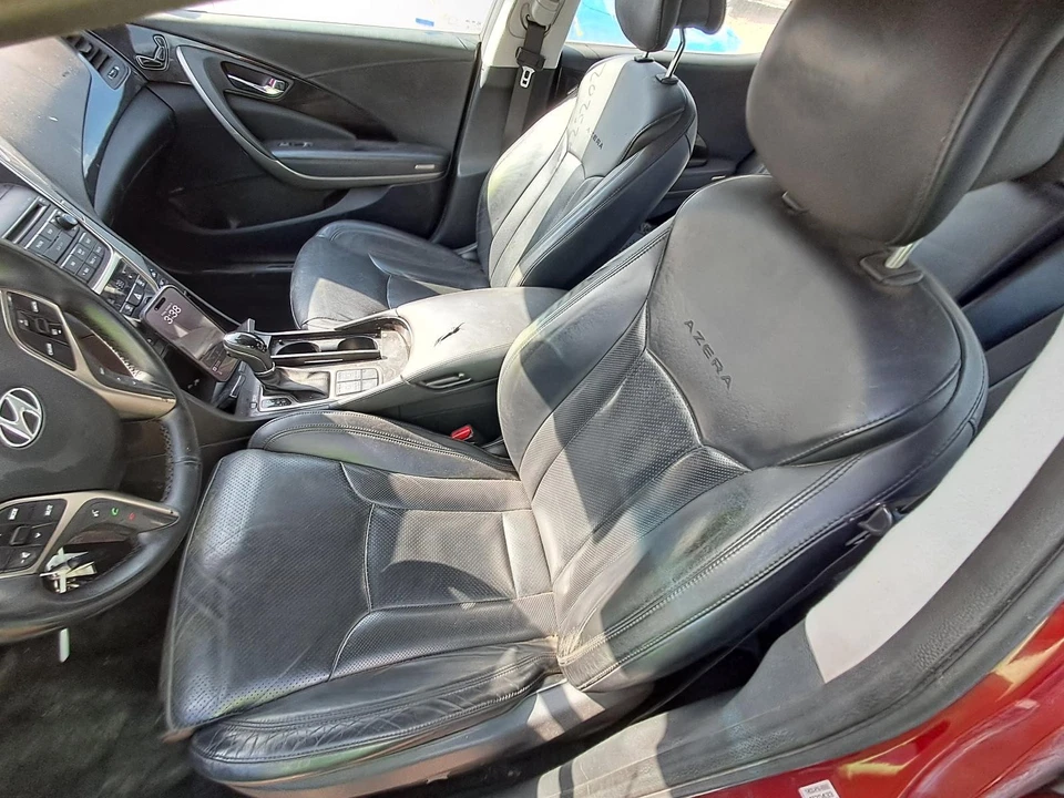 Used Seat Rear fits: 2014 Hyundai Azera  Grade A - Image 4 of 4
