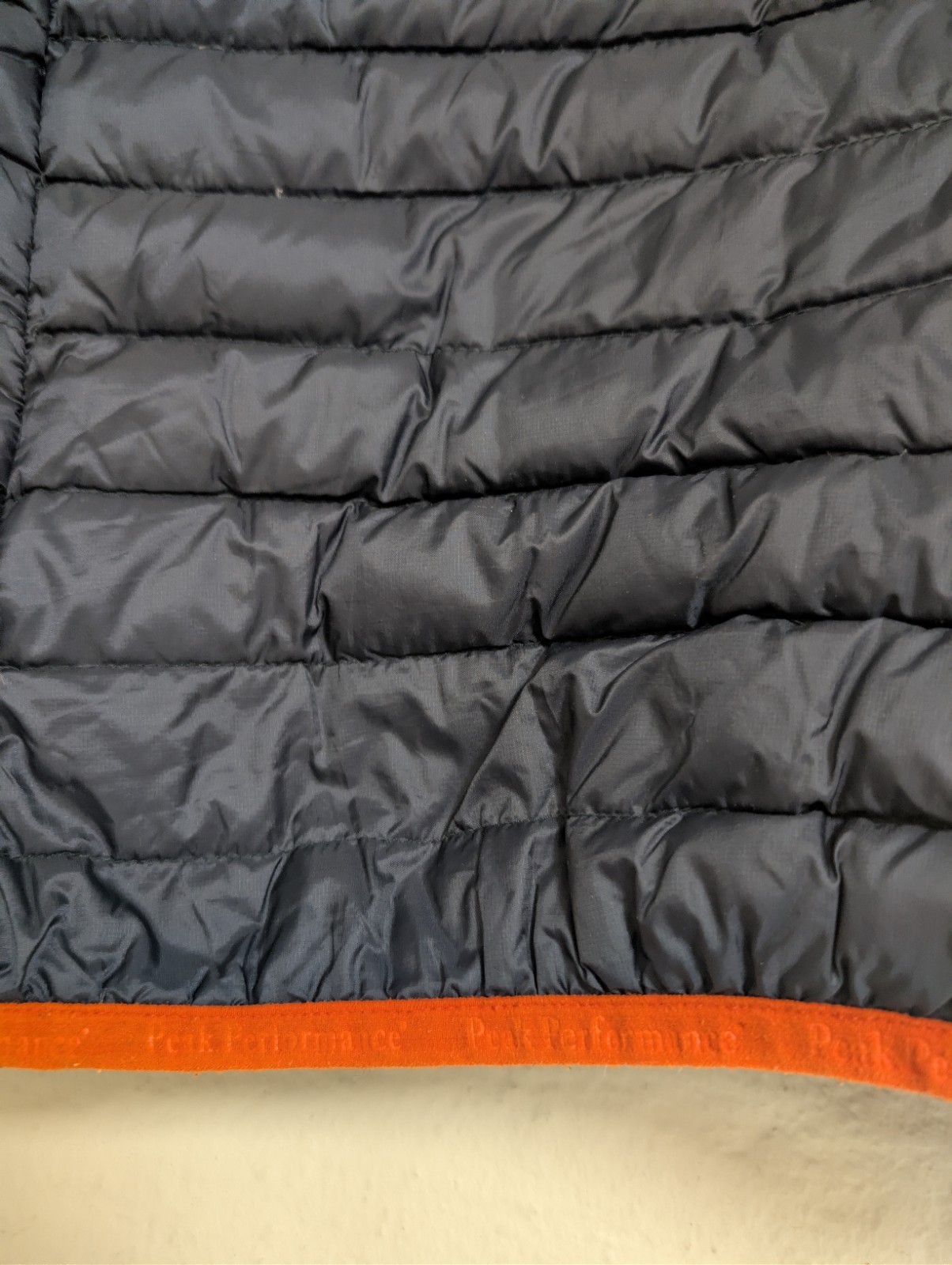 Peak Performance Black Light Down Jacket Women's … - image 8