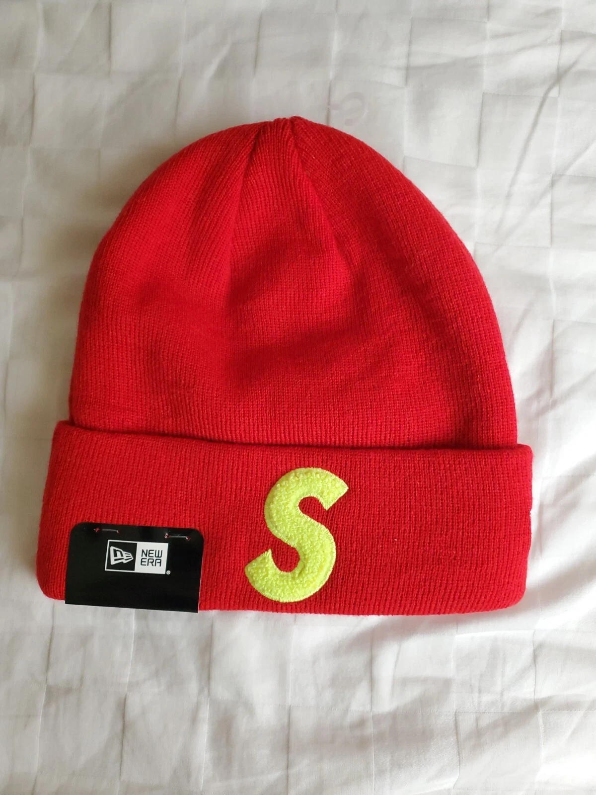 Supreme New Era S Logo Beanie FW19 ROUGE néon 2019