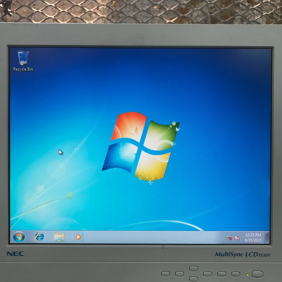 Dell Inspiron 660 MT PC Desktop - i3-2120 3.30GHz 6GB RAM (Windows 7 Pro 64-Bit) - Image 3 of 4