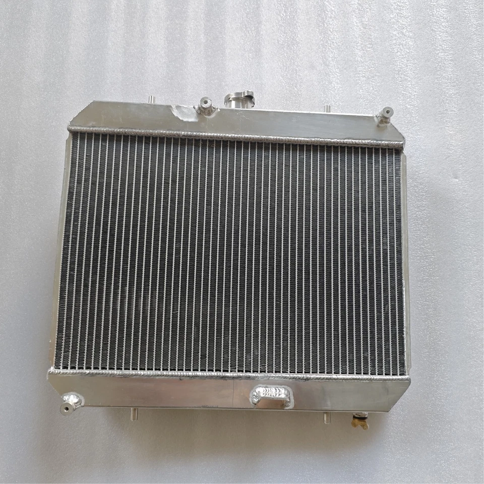 Aluminum Radiator For Nissan S-Cargo G20 1.5L 1989-1994 - Image 2 of 4