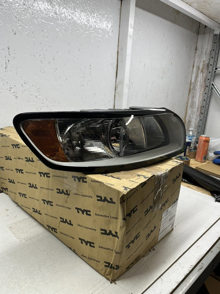 20-B902-05-2B Right O/s Headlight Headlamp Halogen Chrome Bezel Motor TYC - Image 3 of 4