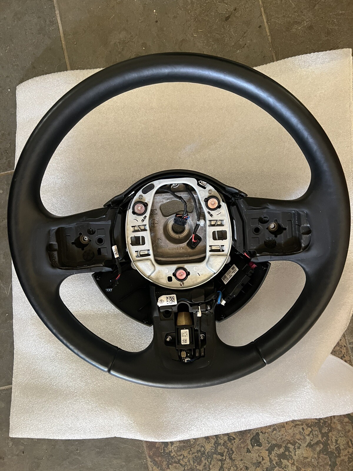 18-22 Rolls-Royce Phantom 8 Steering Wheel Black Color OEM