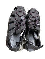 khombu ashley sandals