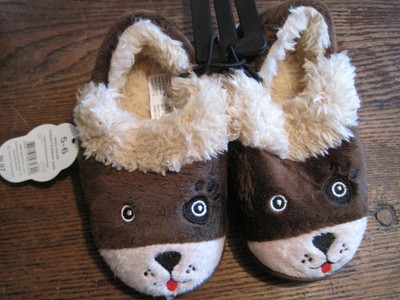 boys slippers size 5