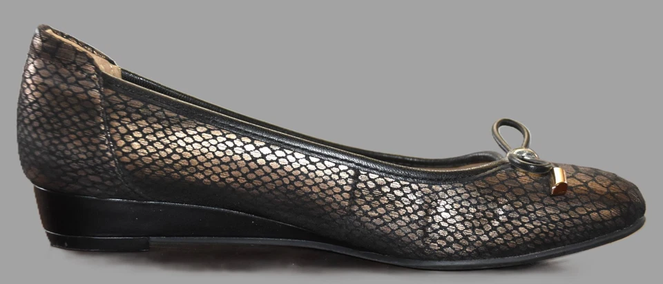 Naturalizer DOVE Black/Bronze Slip on Wedge Loafer Flat Comfort Shoe Bow Sz 6.5M - Image 3 of 4