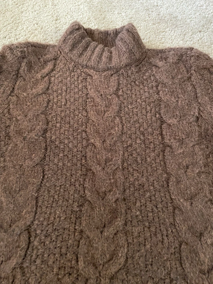Suéter suave American Eagle tejido con cable marrón chocolate para mujer cuello falso talla L Foto 2 de 4