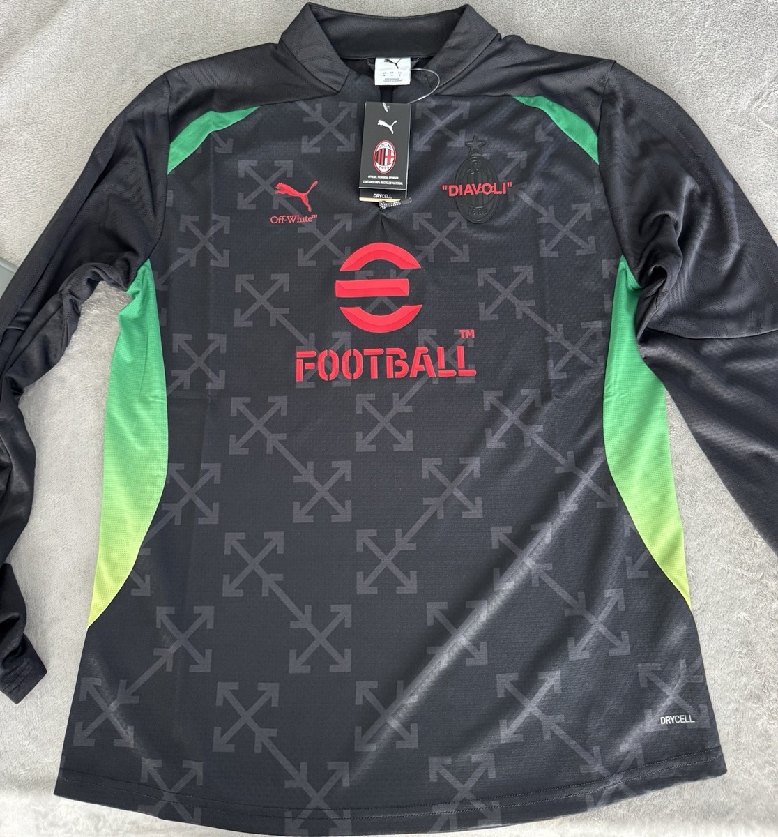 AC Milan x OFF-WHITE PRE MATCH 1/4-zip LONG SLEEVE TOP Size Medium