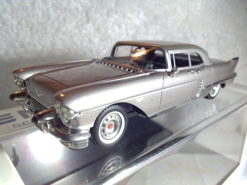 NEO SCALE MODELS 1/43 Scale 1957 CADILLAC ELDORADO BROUGHAM - Picture 15 of 24
