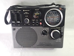 ジャンク 不動品 SANYO RP-8880 9バンド受信機 ヴィンテージ ジャンク