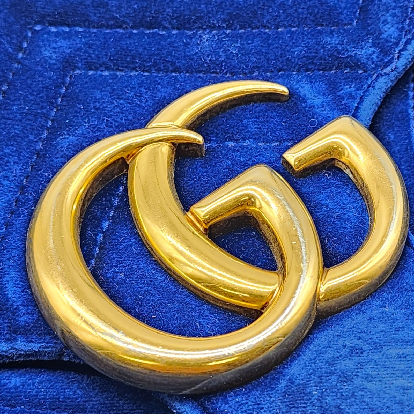 Gucci GG Marmont Blue Velvet Shoulder Bag with Gold Hardware image 7