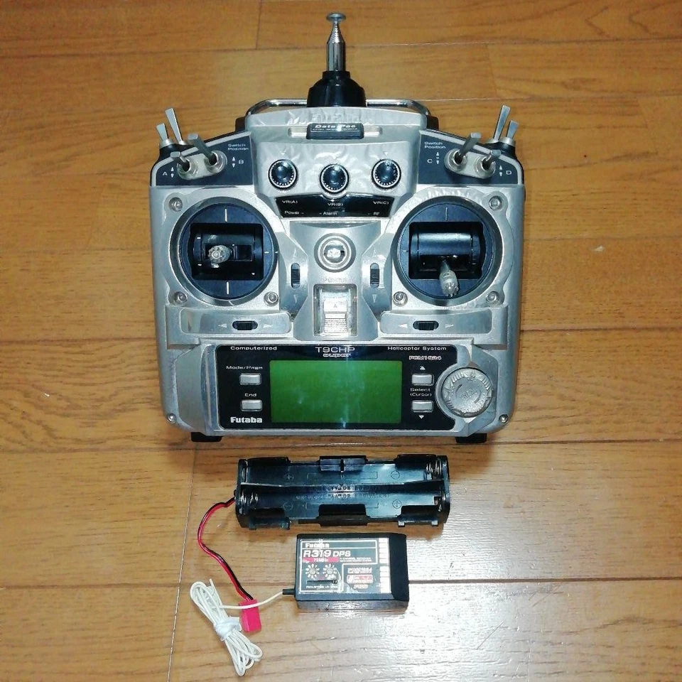 Futaba T9chp Super Transmitter Receiver Set 9-channel Rc Radio Control System - Image 2 of 4