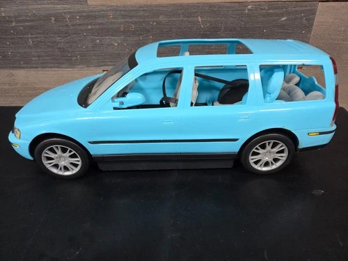 Barbie Happy Family Volvo V70 Station Wagon w/ Car Seat Blue Mattel Vintage 2003