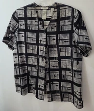 Notations Top Womens Large Button Up Short Sleeve Black White Modern Art