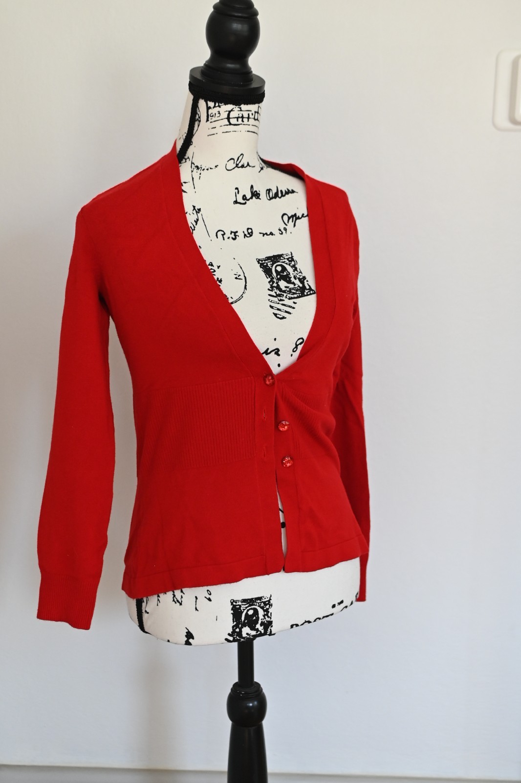 New York & Company Red V-Neck Cardigan Stretch Size SMALL