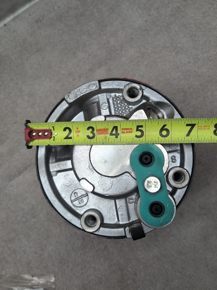 ACDelco GM NOS 88964872 Compressor and Clutch assembly 1982-1987 Buick GMC Foto 3 de 4