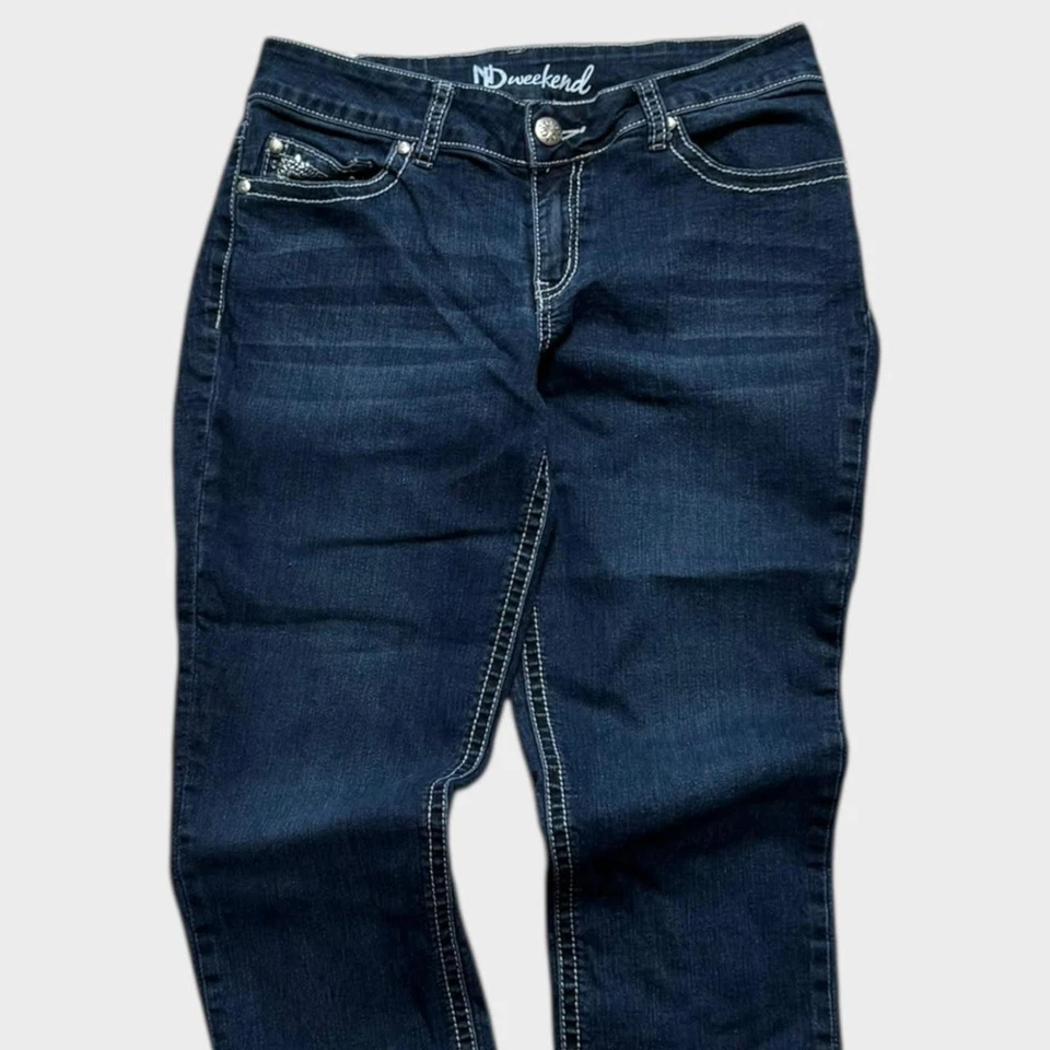 Pantalones Cortos de Fin de Semana ND Para Mujer Azul Marino Denim Bordados Y2K Calce Ajustado Cintura 26 Foto 4 de 4