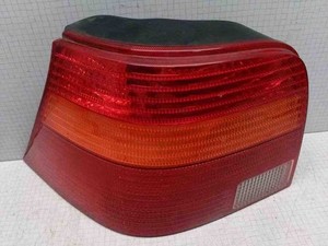 VW GOLF V 1K1 Rücklicht hinten links 37750719 37750748 1J6945095AA 32624201