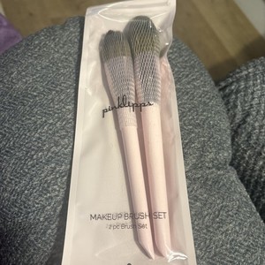 PinkLipps Cosmetics Makeup Brush Set Liquid Brush & Tapered Brush Set NWOB