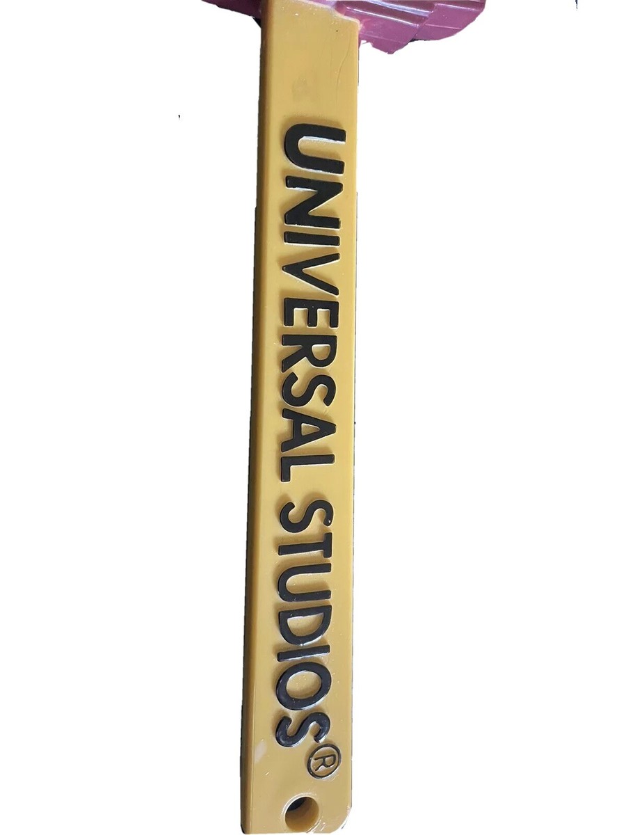 1999 Universal Studio Japan ウッドペッカー Universal Studios Japan Woody Winnie Woodpecker Can Badge JR Stamp