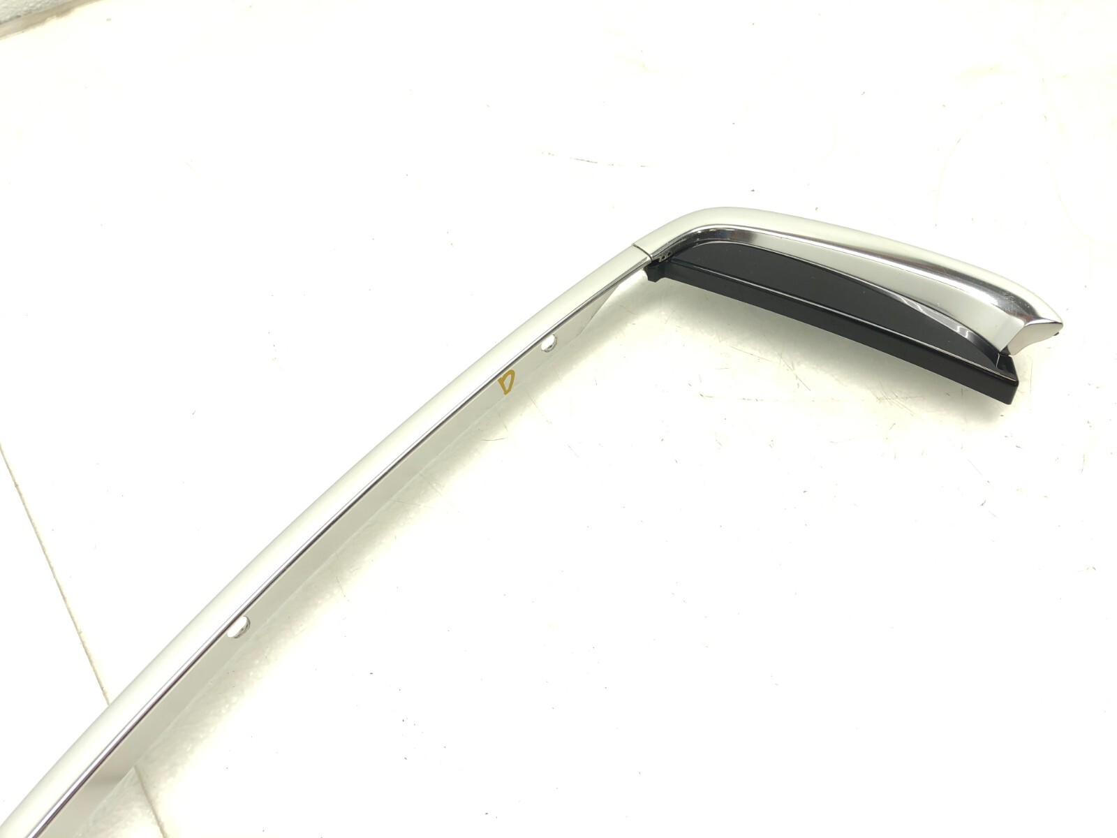 2014-2017 MASERATI GHIBLI LEFT DRIVER UPPER ROOF WINDOW MOLDING TRIM CHROME OEM.