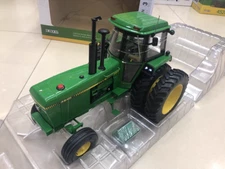 JOHN DEERE 1: 16 ERTL 4840  Tractor Alloy Agricultural Model Number 45464