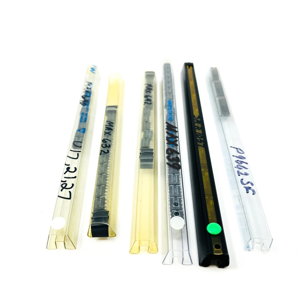 55 pcs Assorted Maxim MAX639 HSS9144 MAX642 MAX632 Switching Voltage Regulators - Image 3 of 4