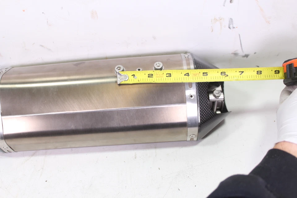 UNKNOWN REMUS HEXACONE TITANIUM EXHAUST MUFFLER / SILENCER - Image 4 of 4