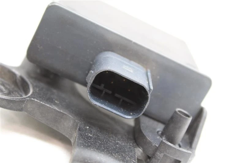 Used Tire Pressure Monitoring System (TPMS) Control Mod fits: 2010 Bmw 528I Susp - Image 4 of 4