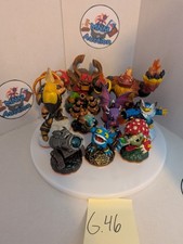 skylanders Giants Mixed lot of giants, magic items, and figures