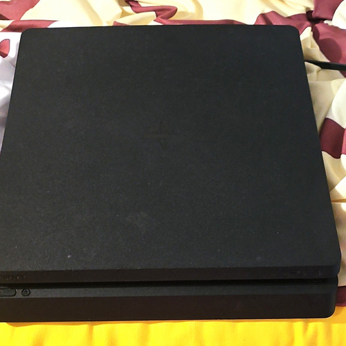 Sony PlayStation 4 Slim 500GB Black Console 1080p Wi-Fi CUH-2015A