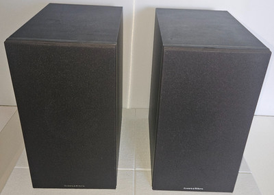 Bowers & Wilkins 606 Bookshelf Stereo Speakers - Original Black, Magnetic Covers