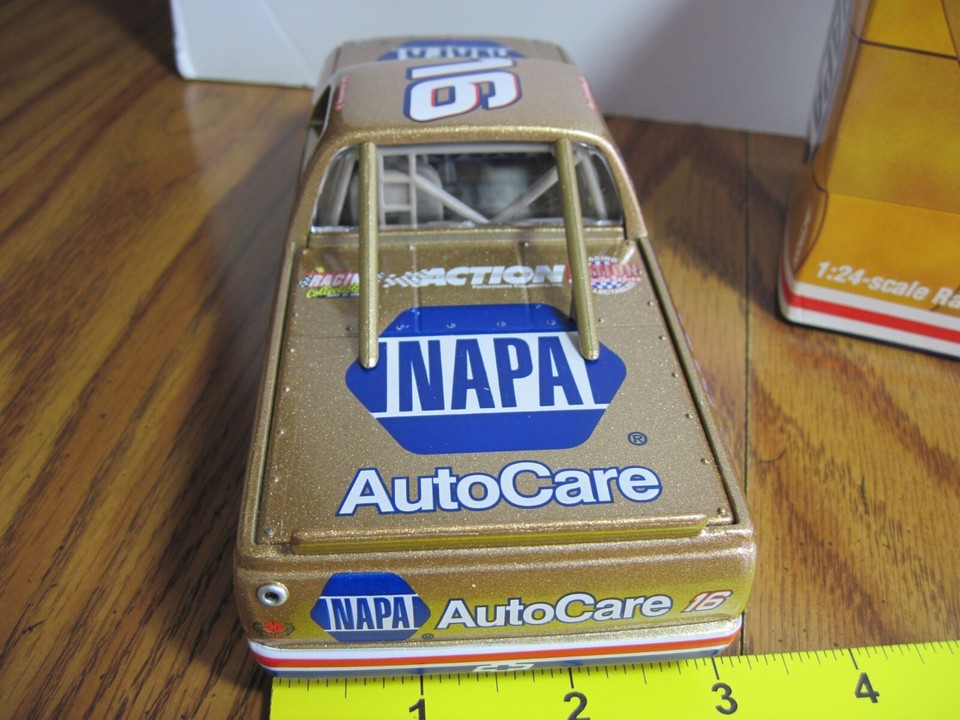 Action #16 NAPA 1997 Chevy Truck - Camion pressofuso oro 1:24