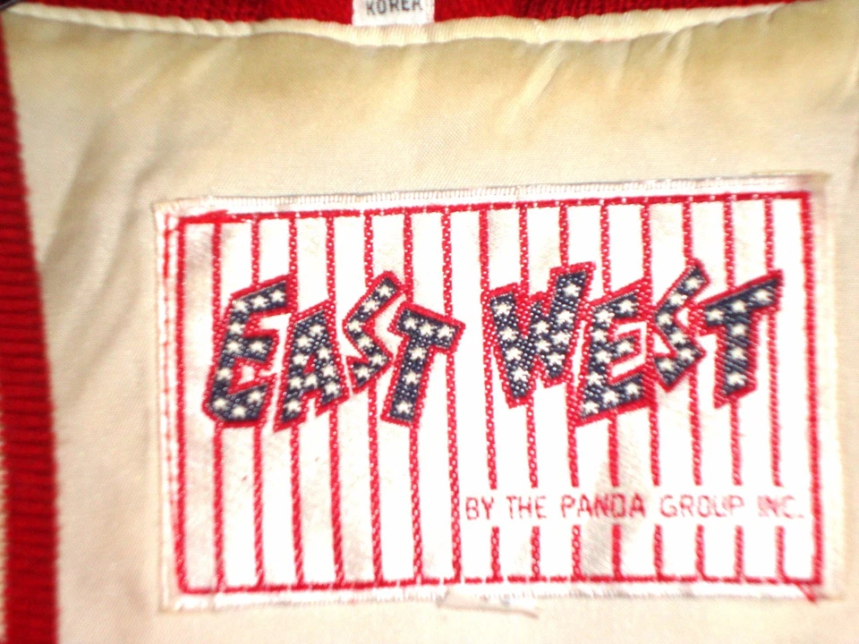 Chaqueta de bombardero universitaria de colección años 70 roja blanca y azul mangas de cuero con 2 banderas talla M Foto 3 de 4